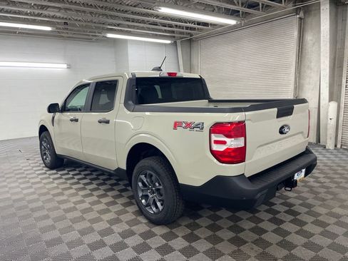 New 2025 Ford Maverick XLT w/ XLT Luxury Package image 9
