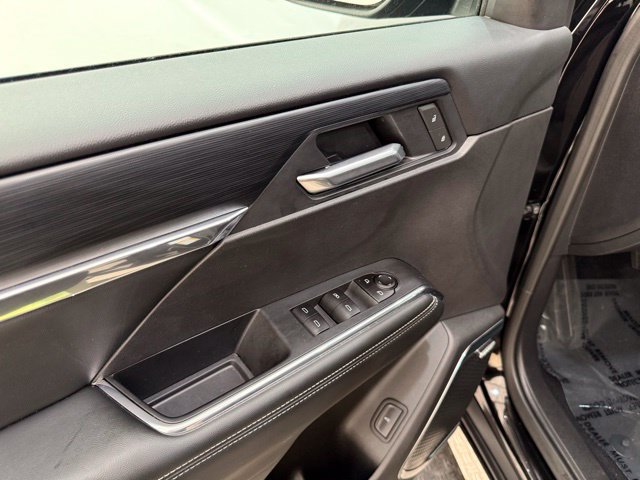Used 2025 GMC Acadia Elevation AWD/4WD image 19