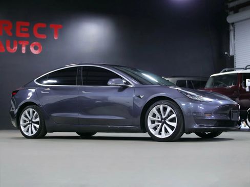 Used 2019 Tesla Model 3 Standard Range Plus image 8