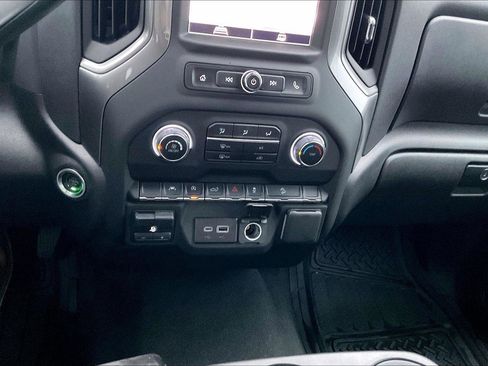 Used 2025 Chevrolet Silverado 1500 Custom Trail Boss image 32