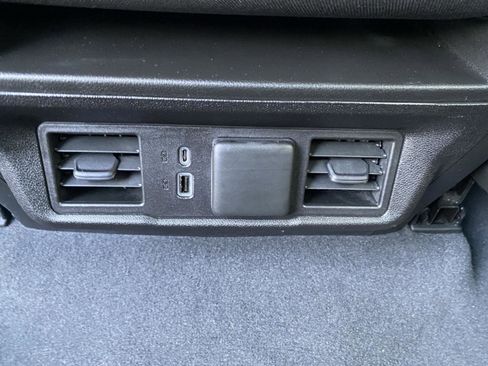 Used 2022 Chevrolet Silverado 1500 LT image 19