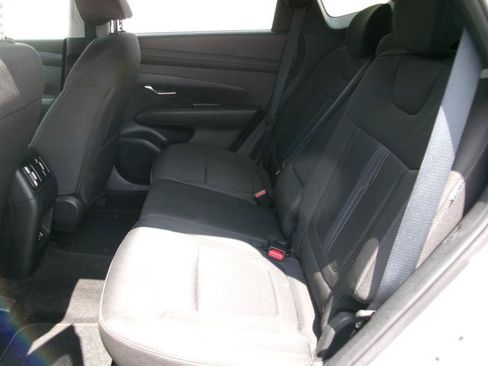 Used 2025 Hyundai Tucson SEL FWD image 10