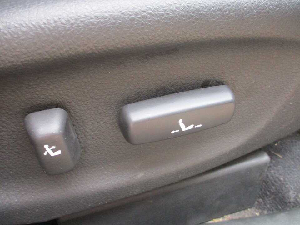 Used 2014 Kia Sorento SX w/ 3rd Row Package AWD/4WD image 22