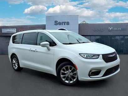 Used 2022 Chrysler Pacifica Touring-L