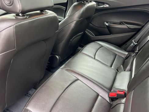 Used 2017 Chevrolet Cruze LT w/ Leather Package image 4