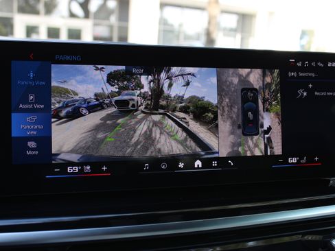 Used 2026 BMW X6 M Competition w/ Executive Package image 26