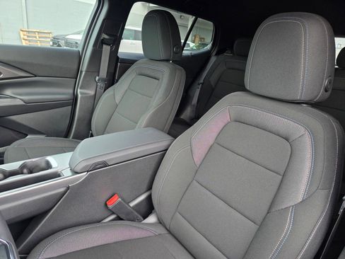 New 2026 Chevrolet Equinox EV LT image 22