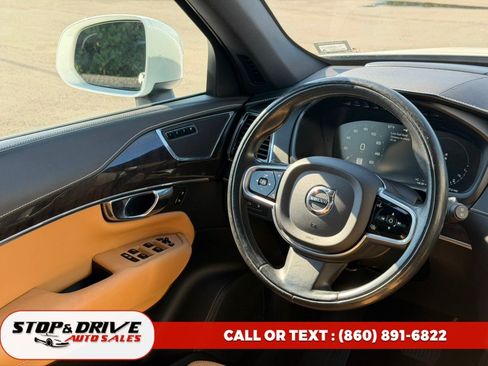 Used 2017 Volvo XC90 T8 Inscription w/ Vision Package AWD/4WD image 14
