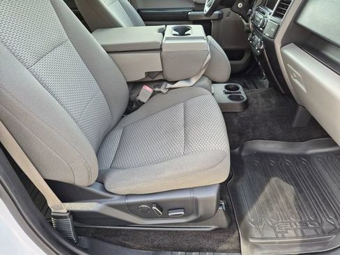 Used 2018 Ford F150 XLT w/ Equipment Group 302A Luxury AWD/4WD image 21