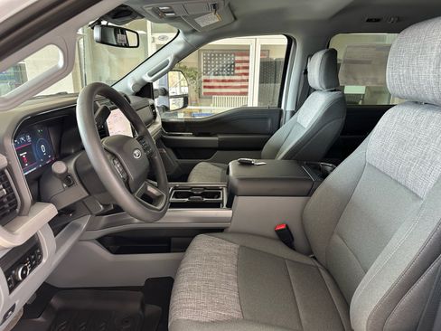 New 2026 Ford F250 XLT w/ XLT Premium Package AWD/4WD image 23