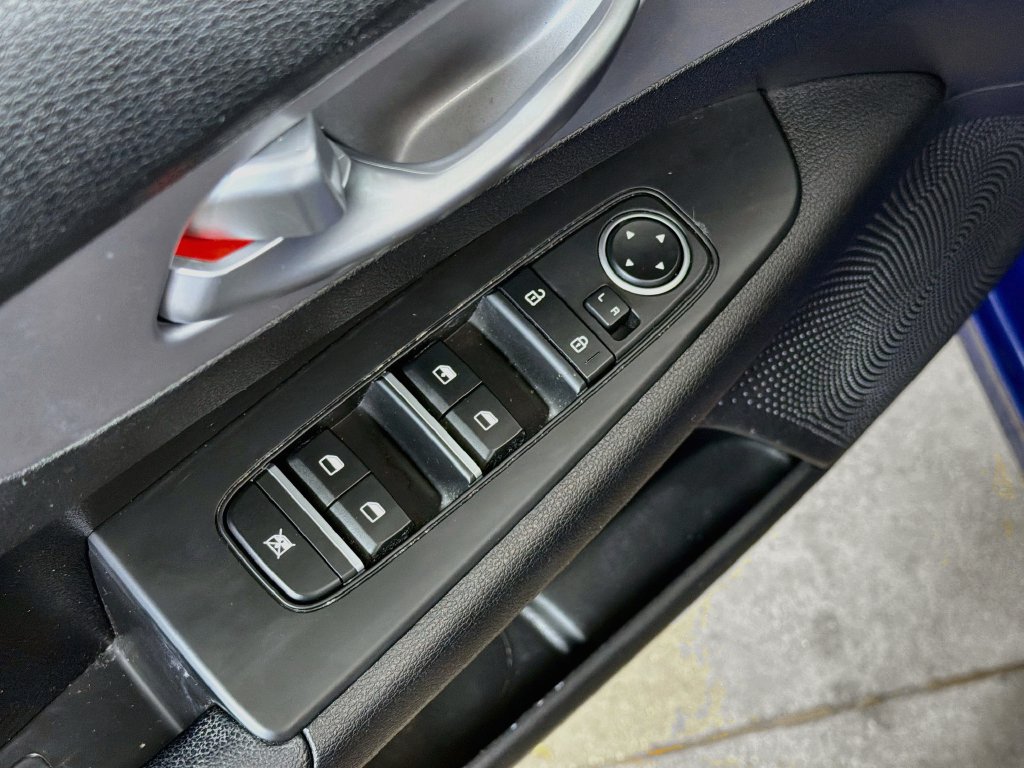 Used 2023 Kia Forte LXS w/ LXS Technology Package FWD image 18