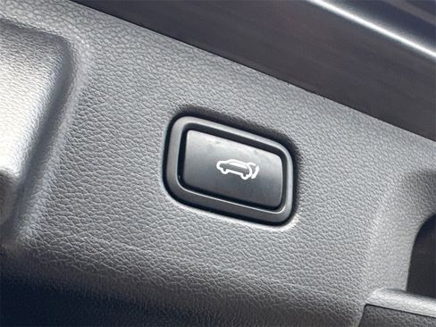 Used 2022 Hyundai Palisade SEL w/ Premium Package image 11