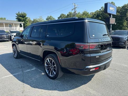 Used 2024 Jeep Wagoneer L Series III w/ Premium Group I AWD/4WD image 3