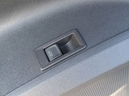 New 2025 Audi Q5 Premium Plus image 32