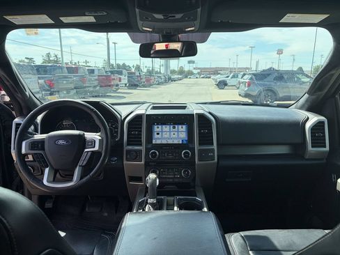 Used 2017 Ford F150 Lariat w/ Equipment Group 502A Luxury AWD/4WD image 27