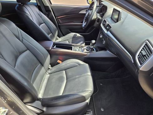 Used 2017 MAZDA MAZDA3 Touring image 15