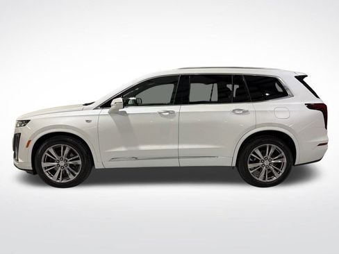Used 2023 Cadillac XT6 Premium Luxury image 10