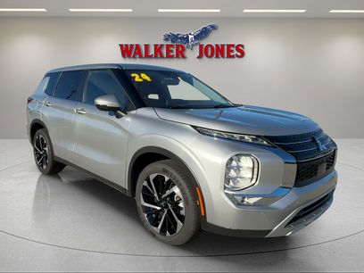 Used 2024 Mitsubishi Outlander SE Black Edition