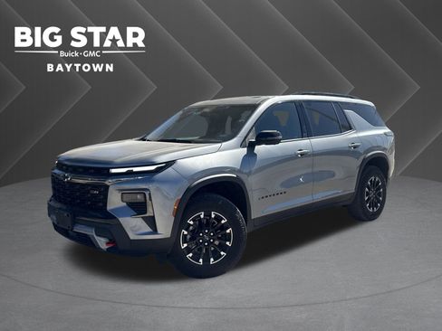 Used 2025 Chevrolet Traverse Z71 w/ Driver Confidence Package image 1