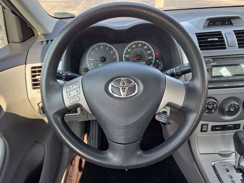 Used 2012 Toyota Corolla LE FWD image 20
