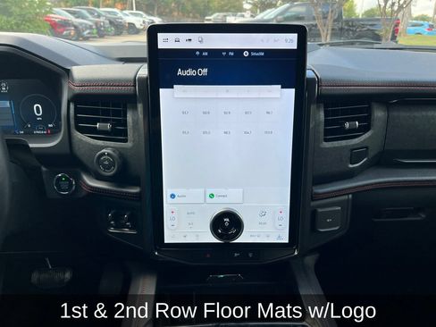 Used 2023 Ford Expedition Limited RWD image 18