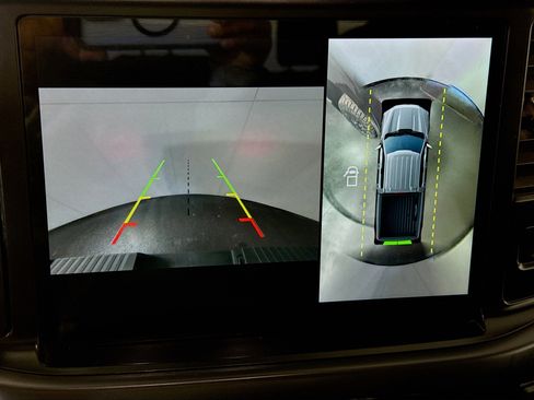 Used 2024 Ford F150 XLT w/ XLT Black Appearance Package image 19