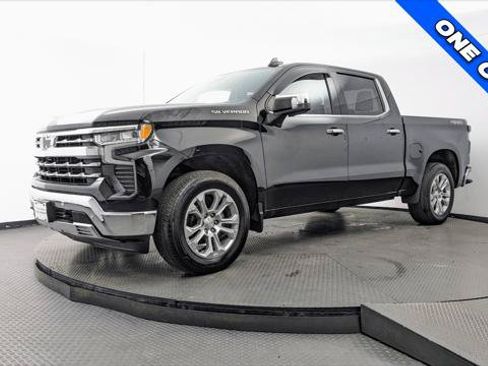 Used 2023 Chevrolet Silverado 1500 LTZ AWD/4WD image 2