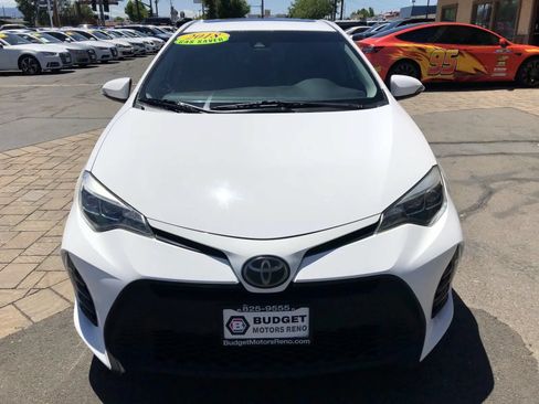 Used 2018 Toyota Corolla SE w/ Carpet Mat Package (TMS) FWD image 7