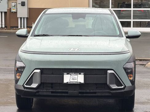 New 2026 Hyundai Kona SE image 3
