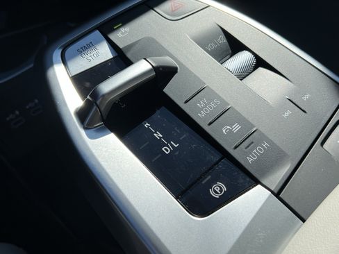 Used 2024 BMW X2 xDrive28i w/ Technology Package image 26