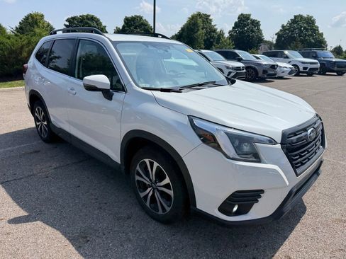 Used 2024 Subaru Forester Limited AWD/4WD image 3