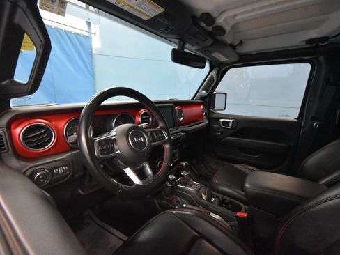 Used 2021 Jeep Gladiator Rubicon AWD/4WD image 2