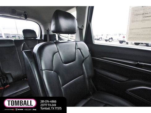 Used 2025 Kia Telluride S image 12