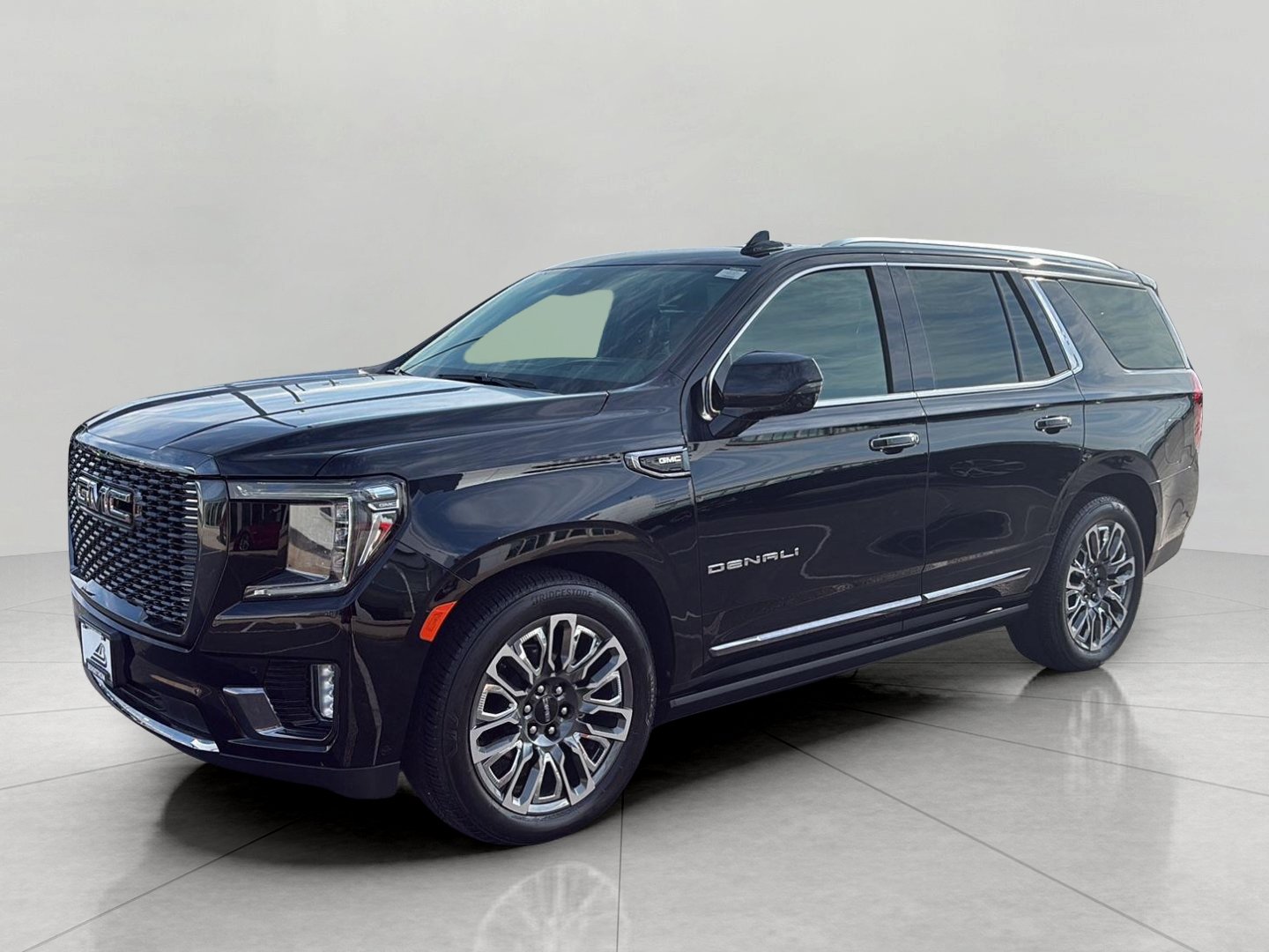 Used 2023 GMC Yukon Denali Ultimate AWD/4WD image 8