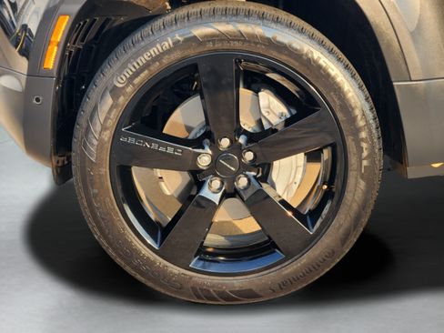 Certified 2026 Land Rover Defender 130 S AWD/4WD image 31