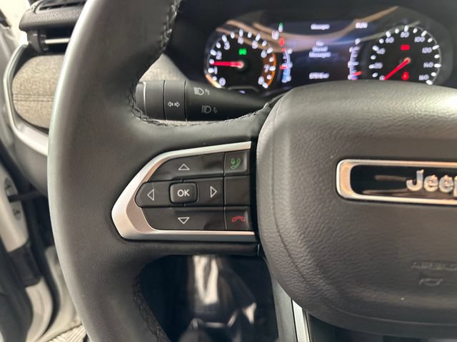 Certified 2024 Jeep Compass Latitude AWD/4WD image 13