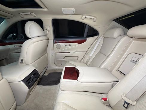 Used 2011 Lexus LS 460 image 20