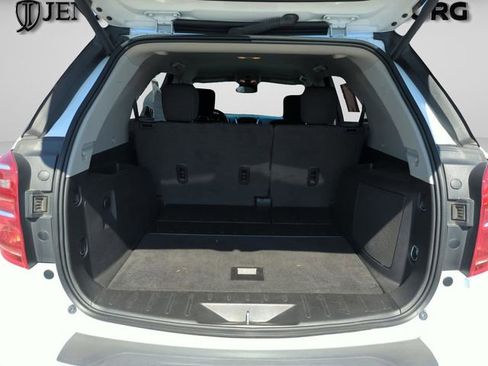 Used 2017 Chevrolet Equinox LT w/ Convenience Package image 19