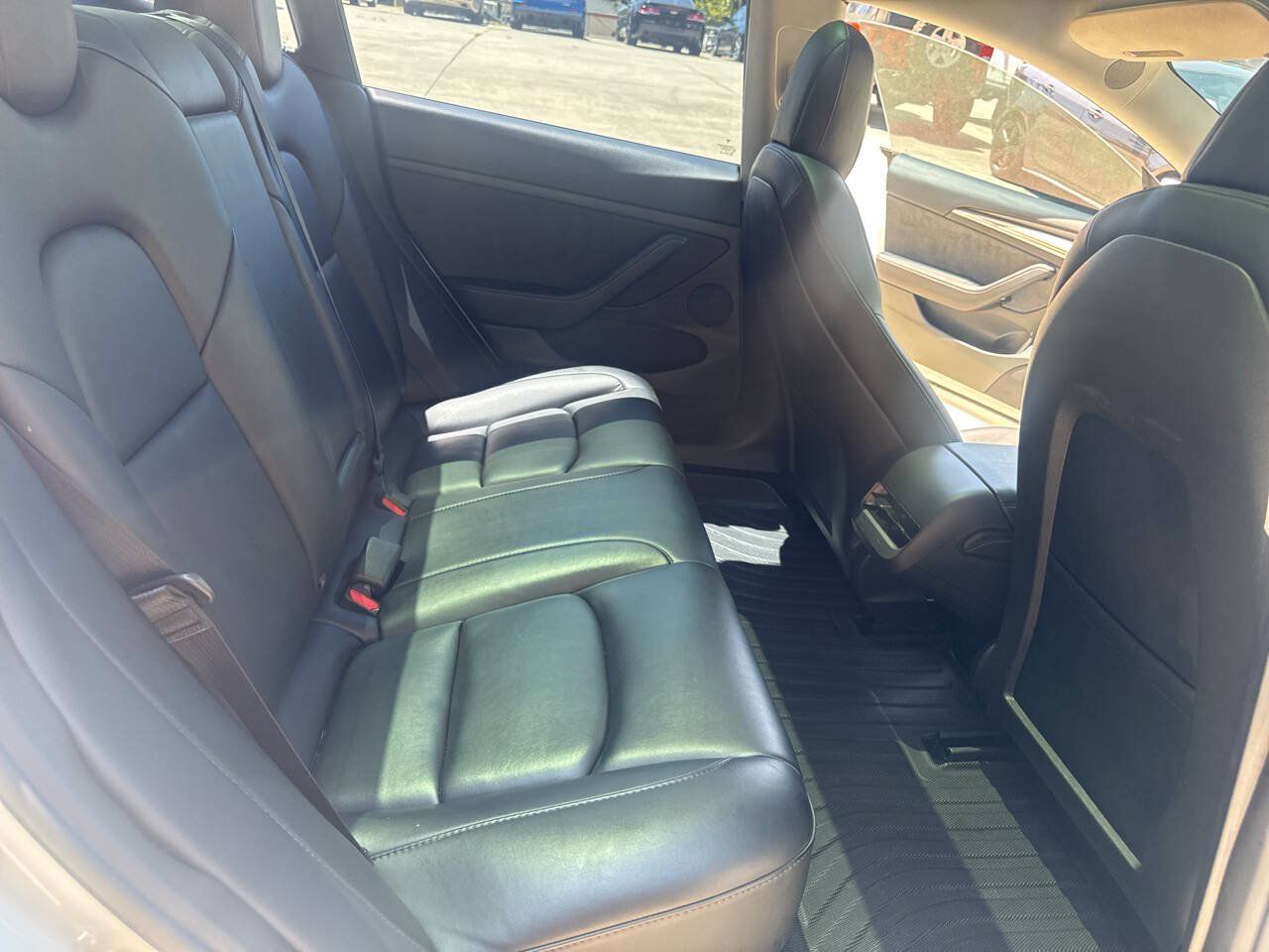 Used 2022 Tesla Model 3 Standard Range RWD image 13