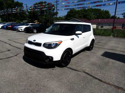 Used 2018 Kia Soul image 3