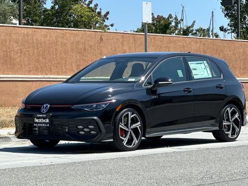 New 2026 Volkswagen GTI SE FWD image 8