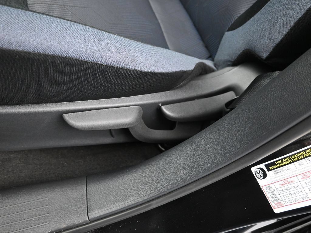 New 2025 Nissan Versa SV w/ Trunk Package FWD image 11