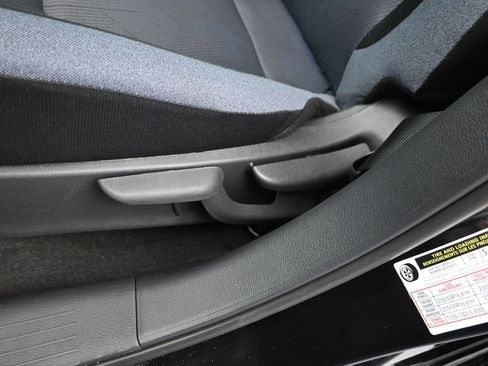 New 2025 Nissan Versa SV w/ Trunk Package FWD image 11