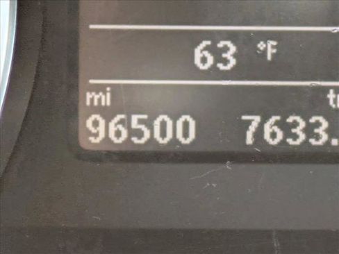 Used 2017 Volkswagen Jetta SE image 12