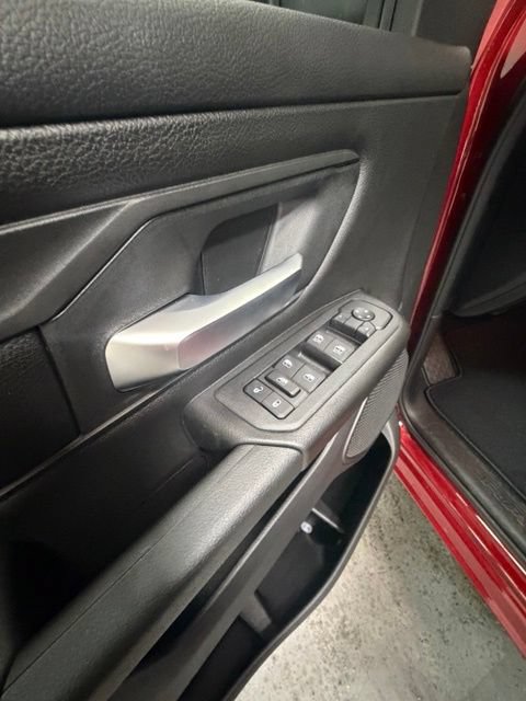 New 2026 RAM 1500 Express AWD/4WD image 21