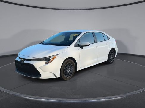 Used 2021 Toyota Corolla LE FWD image 4