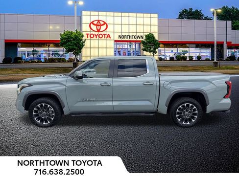 Used 2024 Toyota Tundra Limited AWD/4WD image 2