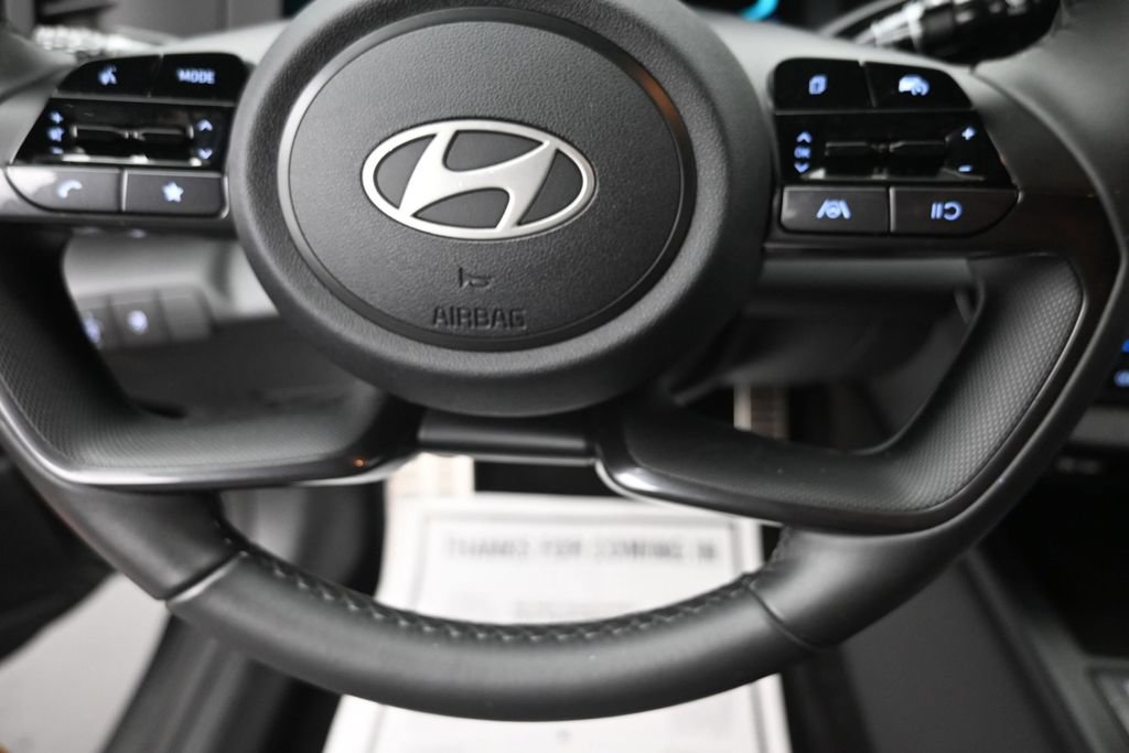 Used 2025 Hyundai Elantra Sport w/ Cargo Package FWD image 11