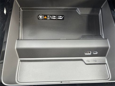 New 2026 Chevrolet Tahoe High Country image 24