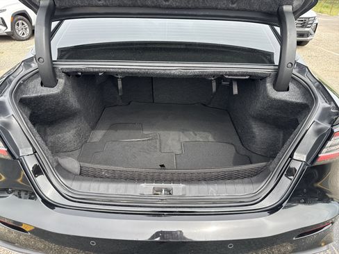 Used 2021 Nissan Maxima 3.5 SV w/ Floor Mat Group FWD image 8